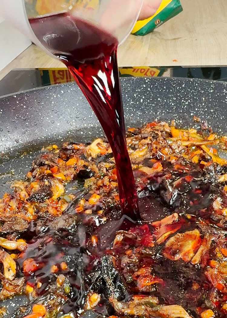 vino tinto arroz con codornices