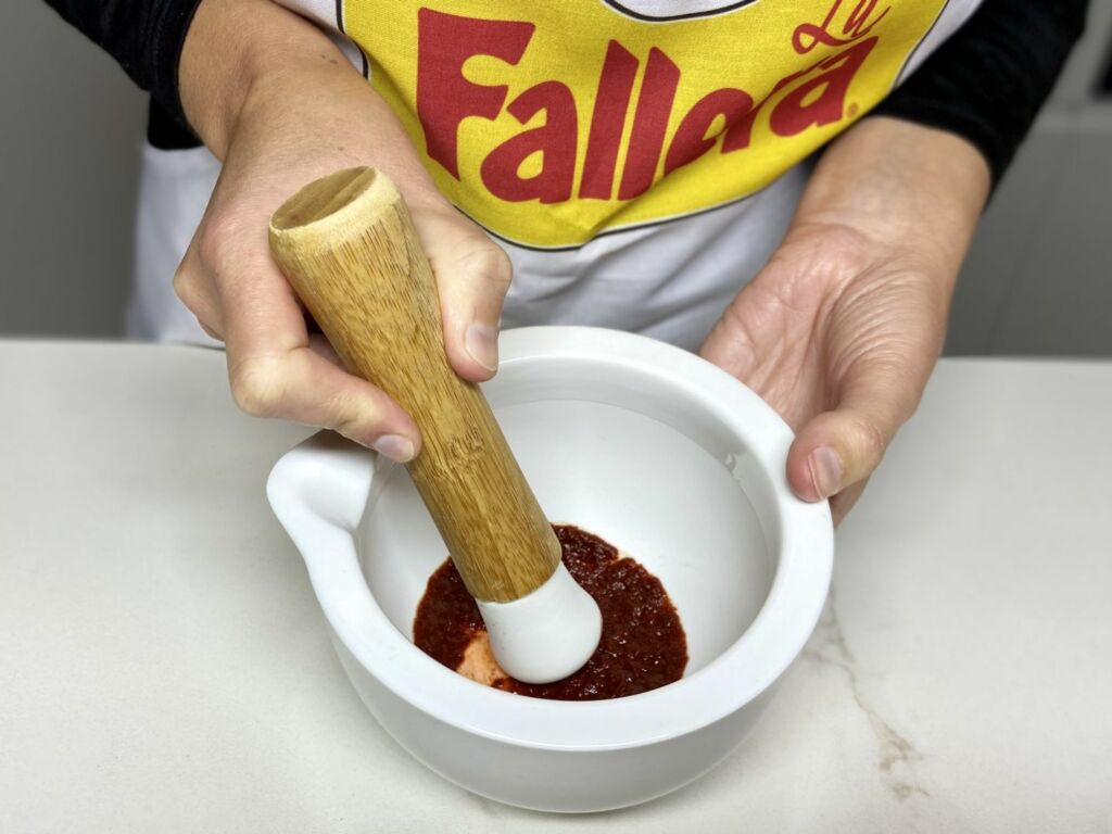 Preparamos la salsa de ñoras
