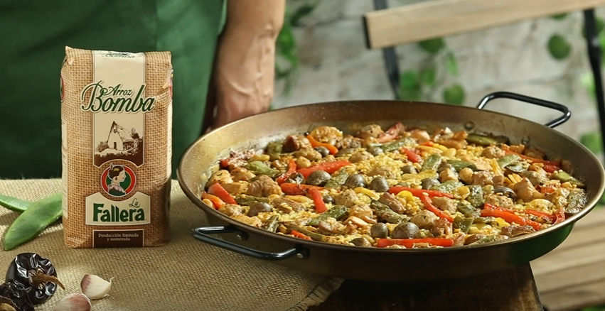 Paella al estilo de La Marina con arroz bomba La Fallera