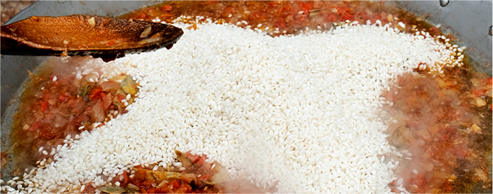 Cocinamos el arroz 15 minutos aproximadamente