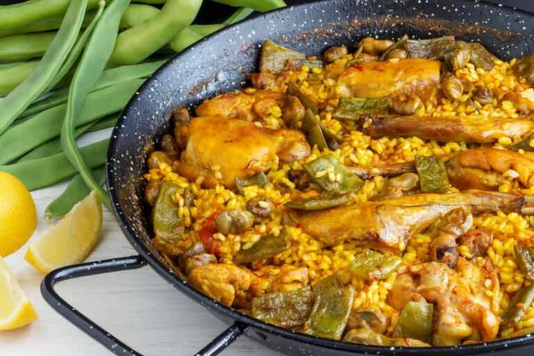 Foto de Arroz con conejo y alcachofas