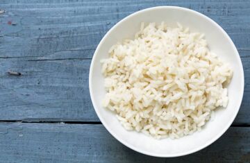 ¿Cómo es la cocción del arroz en olla rápida?