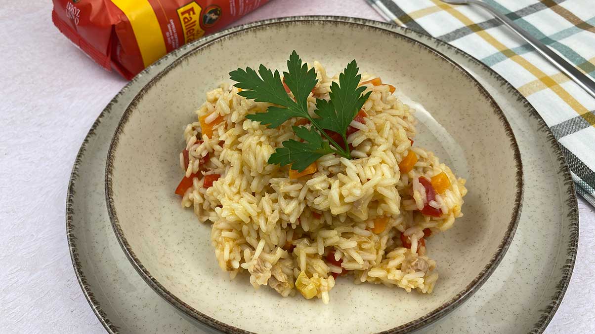 emplatado arroz con atún