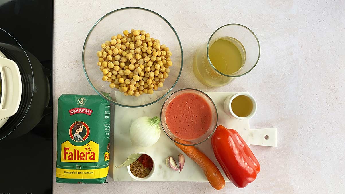 Ingredientes garbanzos con arroz