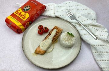 Salmón a la plancha con arroz