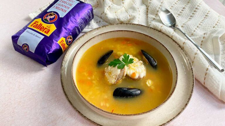 Foto de Sopa de pescado con arroz: receta casera y nutritiva