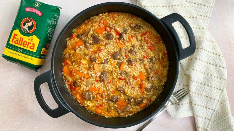 Foto de Arroz con carrillada: Receta tradicional con un toque de sabor