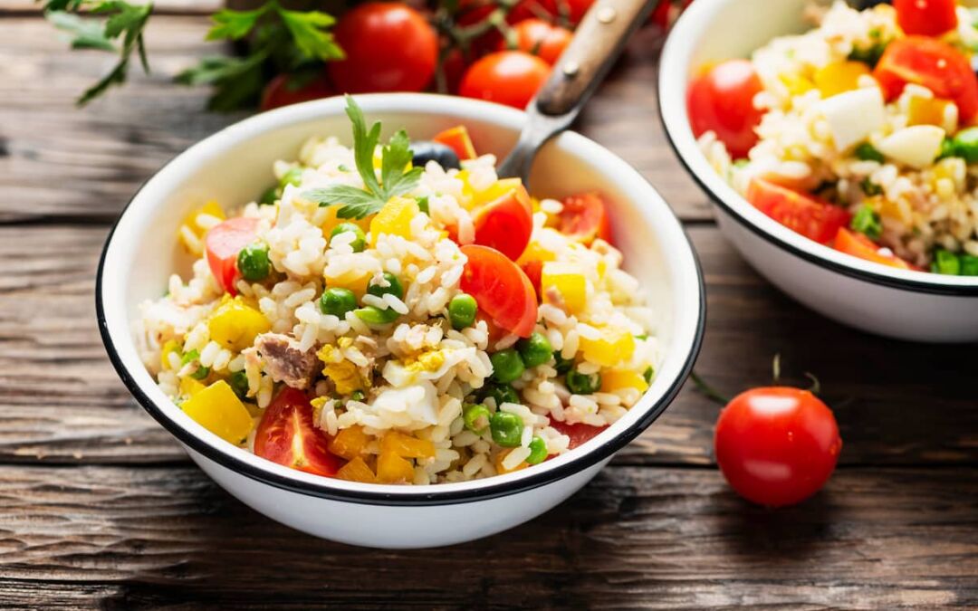 Cómo Aliñar una Deliciosa Ensalada de Arroz: Consejos Prácticos