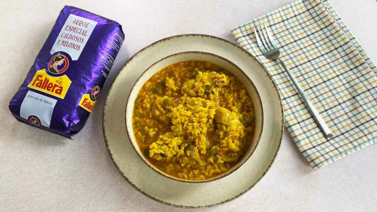 Foto de Arroz con liebre: un plato tradicional lleno de sabor