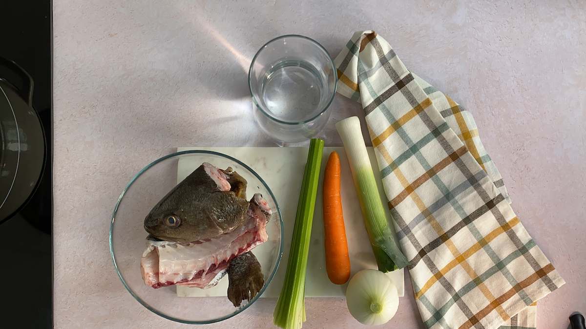 Caldo de pescado casero: receta fácil y deliciosa