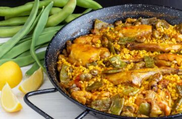 ¿Cuántas calorías tiene una paella de pollo?