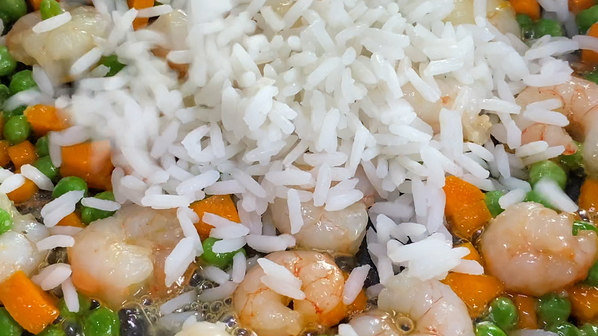 arroz frito con gambas paso 7 arroz