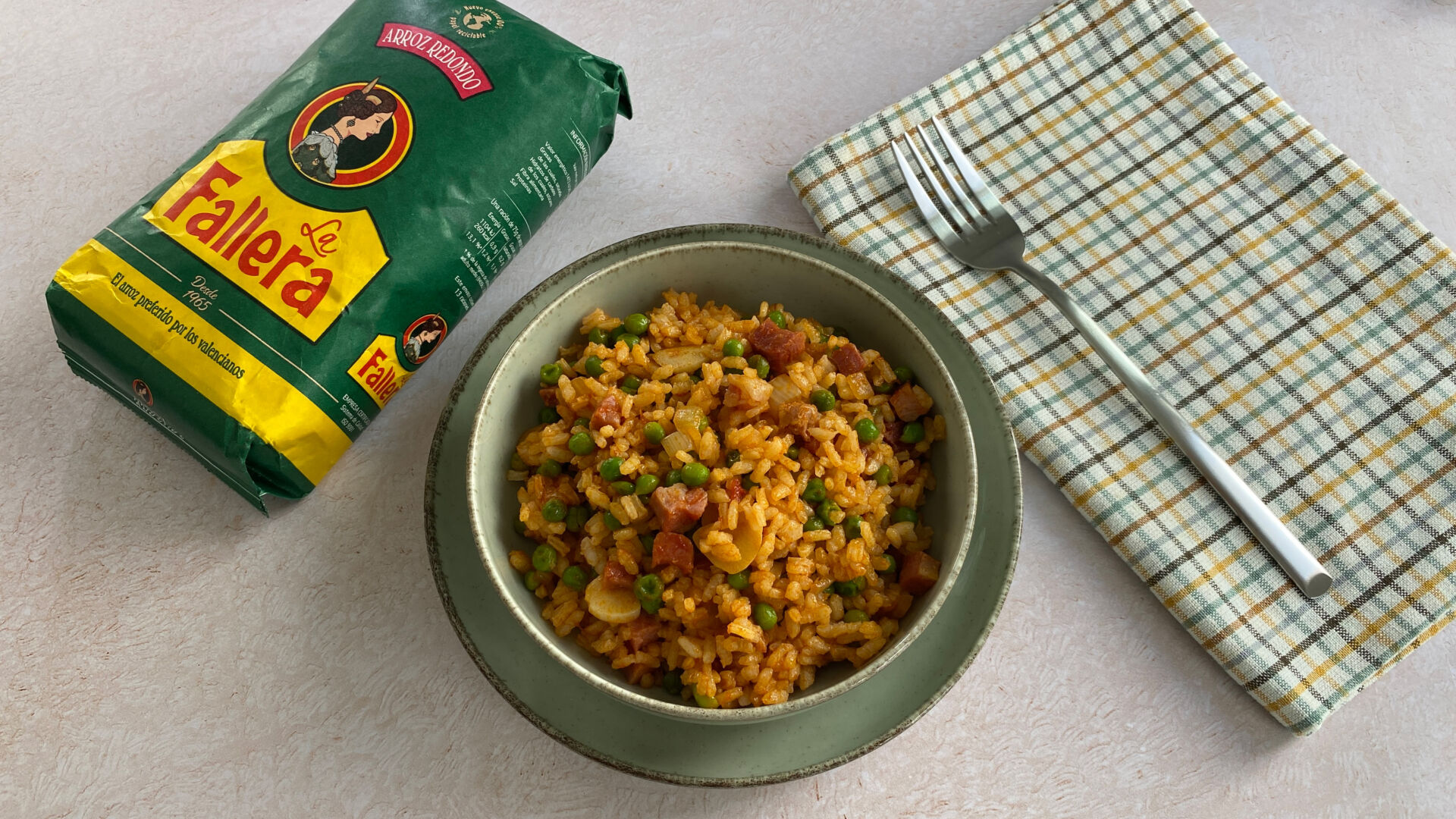 Arroz con guisantes: receta fácil y sabrosa