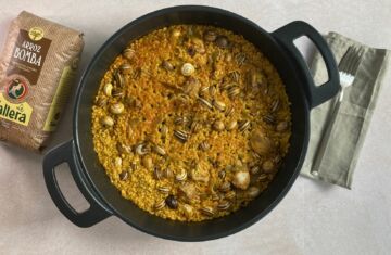 Arroz con conejo y caracoles