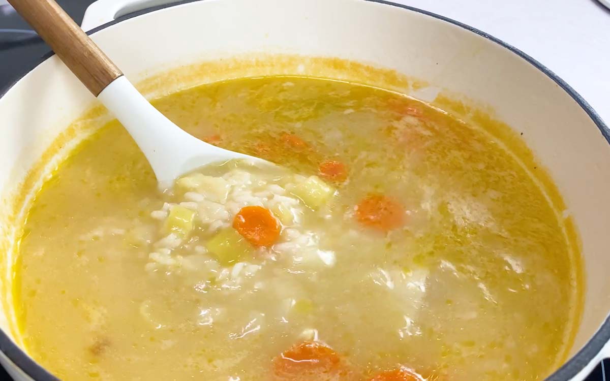 Paso a paso sopa de arroz blanco cocinar