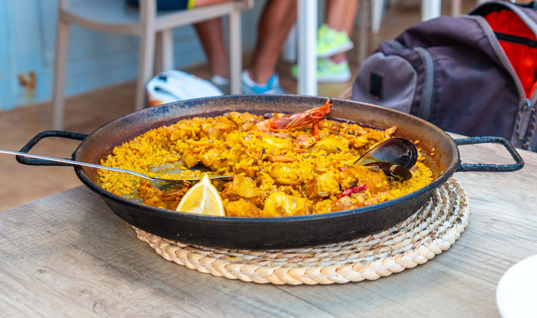 ¿Por qué es importante un arroz suelto en la paella?
