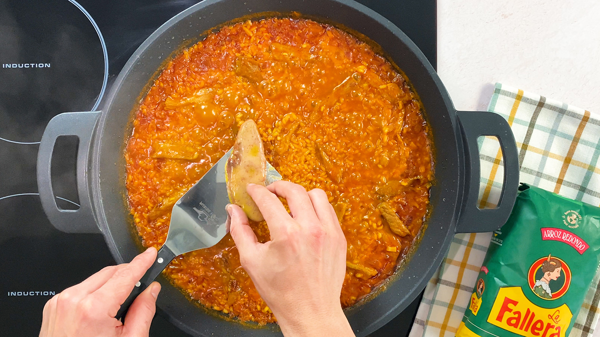 arroz con foie incorporar arroz