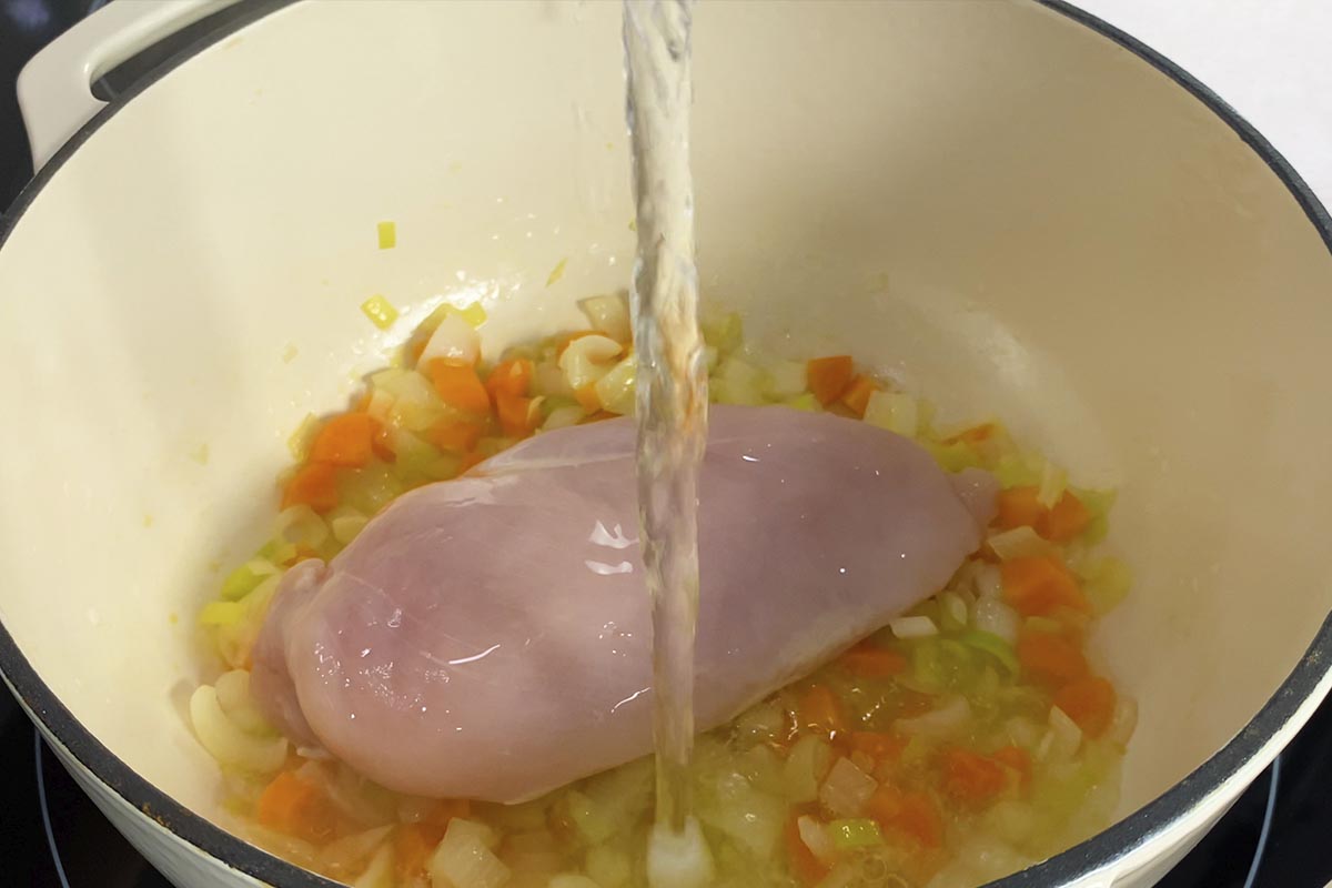 paso a paso sopa de pollo arroz POLLO