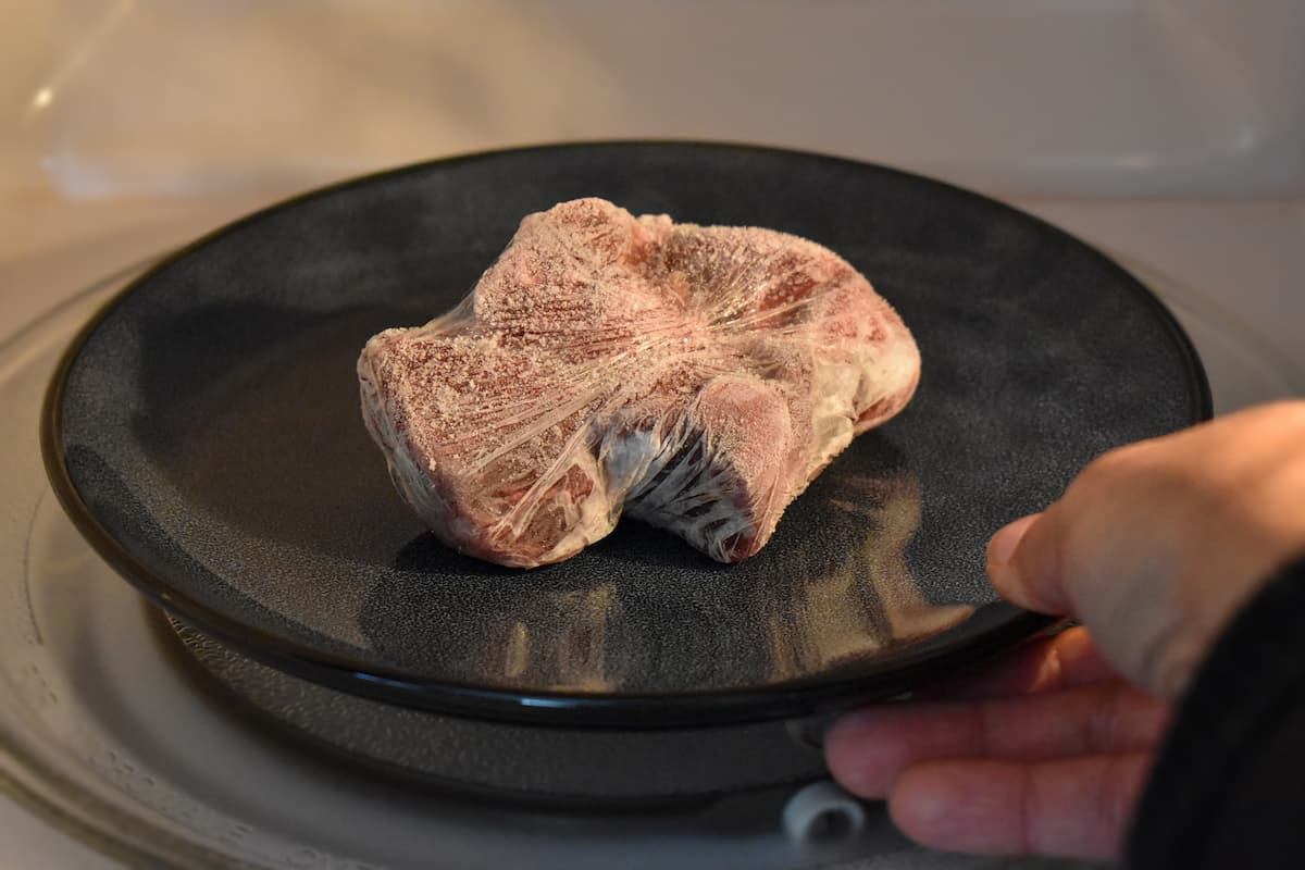 Descongelar carne de forma segura