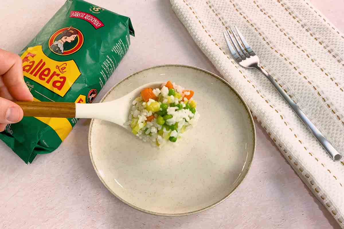 paso a paso arroz verduras fácil niños emplatado