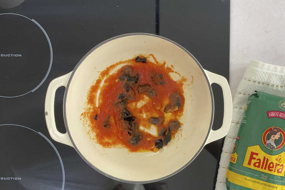 paso a paso habichuelas y arroz tomate