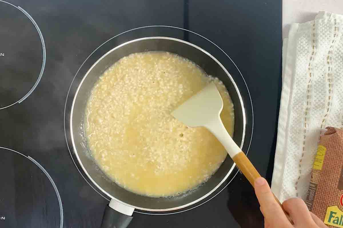 paso a paso risotto carbonara caldo caliente