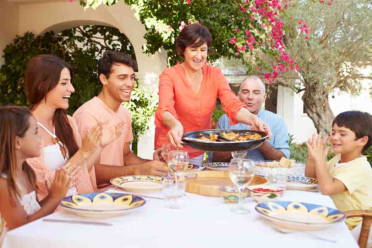 quién inventó la paella