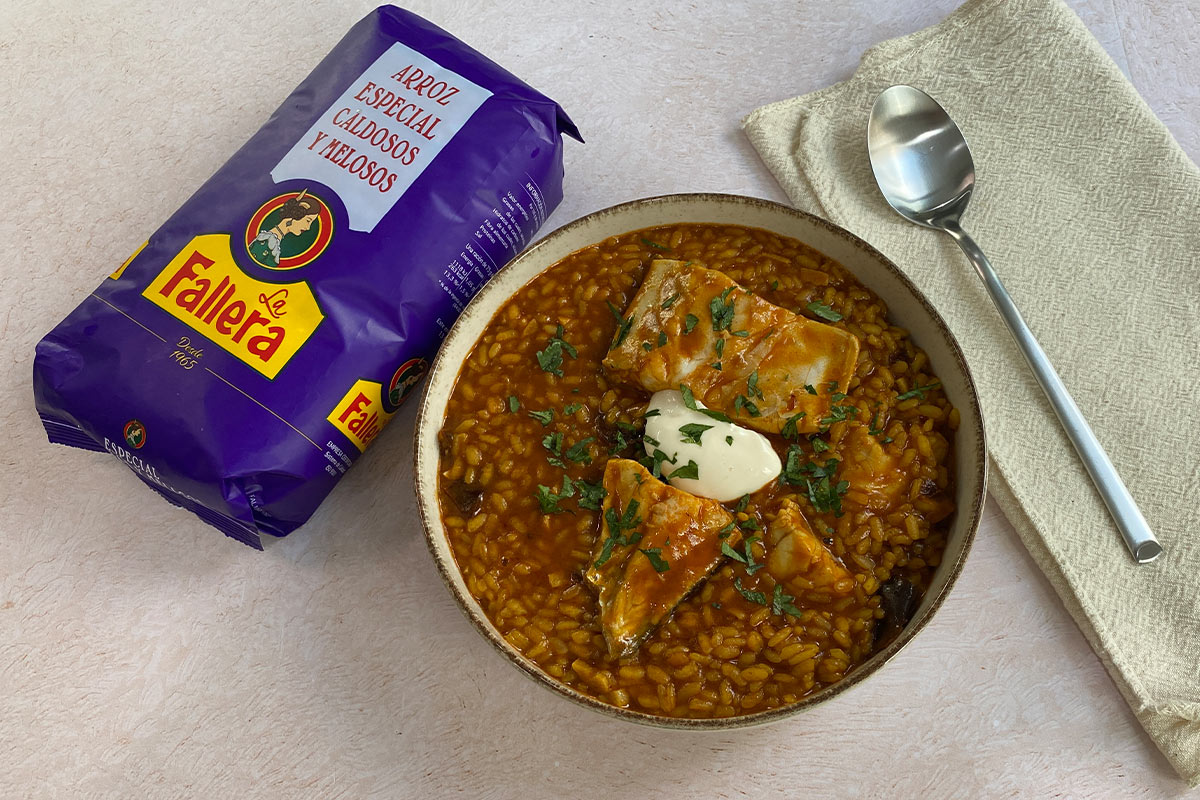 Aprende a preparar un delicioso arroz caldero: tradición y sabor en cada bocado