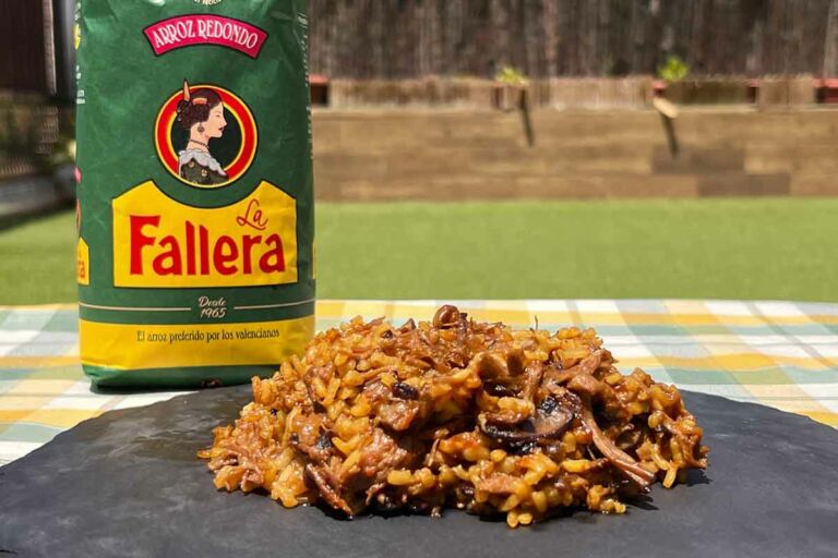 Foto de Arroz con carrilleras de cerdo: receta melosa y deliciosa