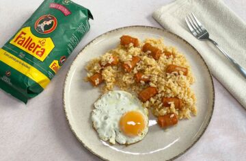 Presentación Arroz con chistorra y huevo