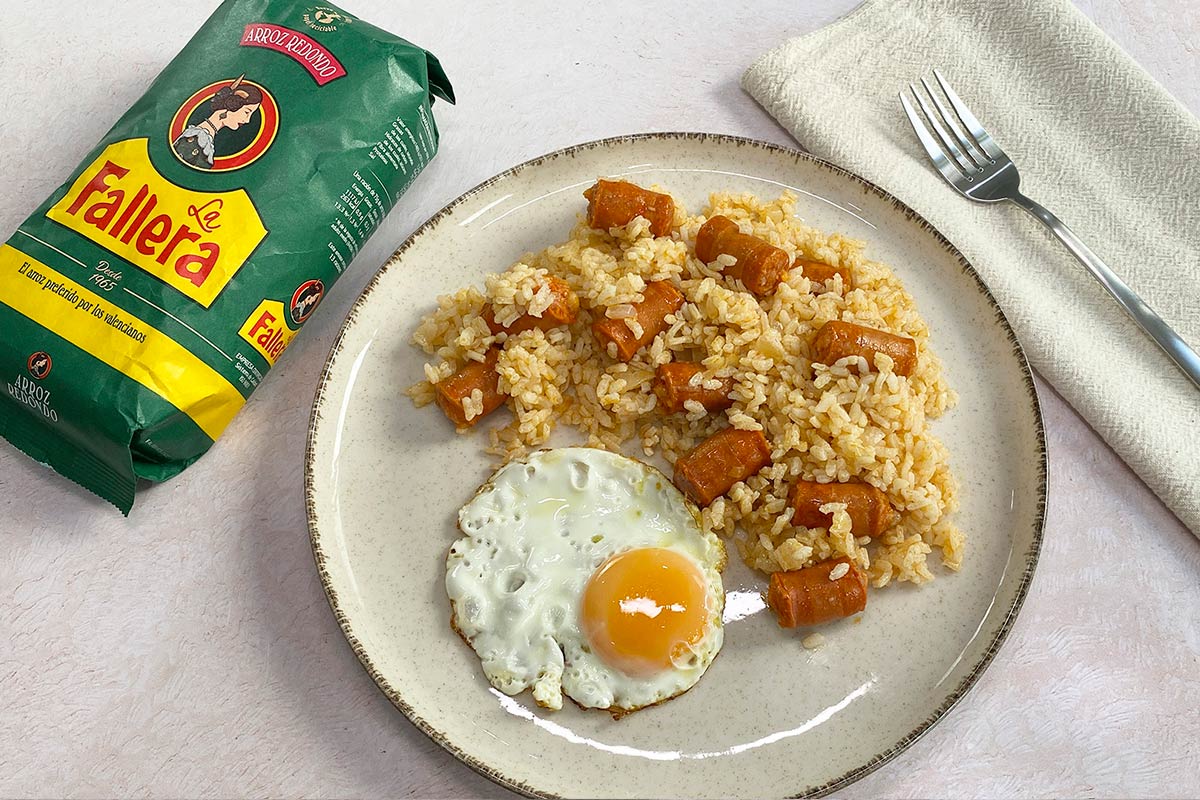 Arroz con chistorra y huevo: receta fácil y deliciosa