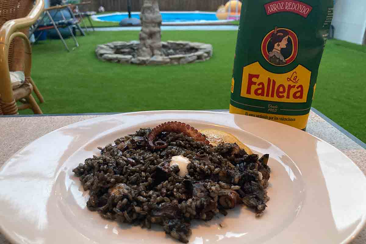 Arroz negro con pulpo: receta deliciosa y fácil