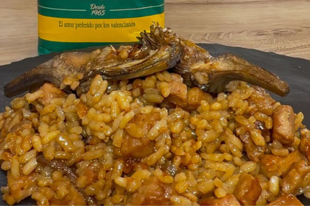 Delicioso arroz con carne de cerdo