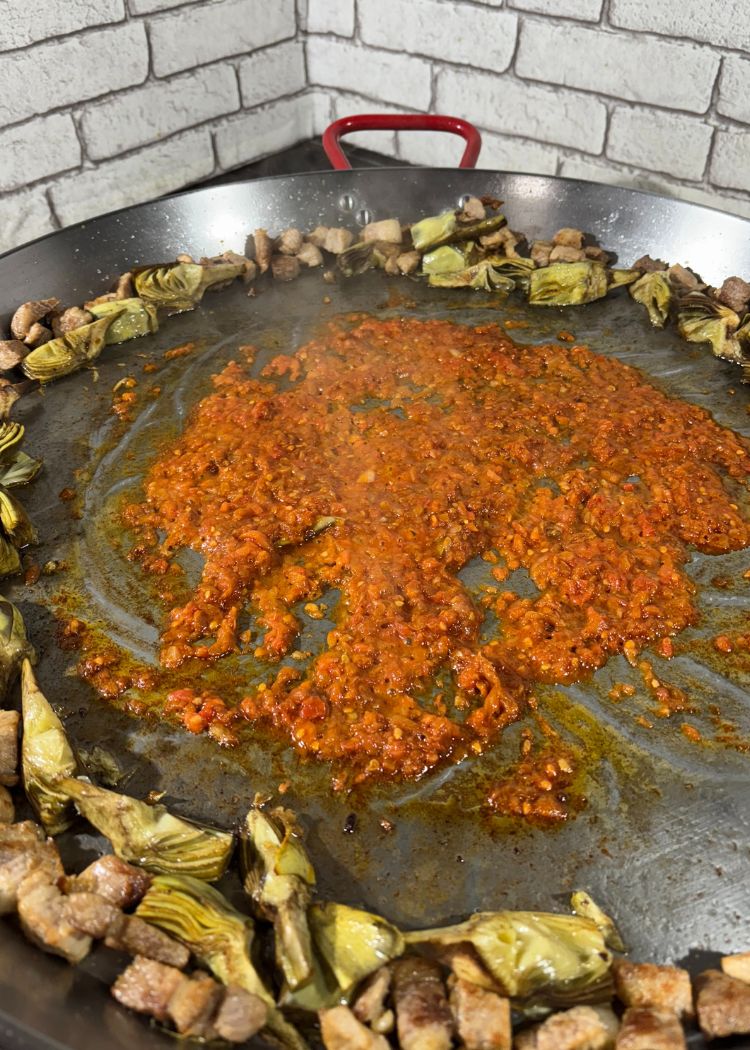 Sofrito de arroz con alcachofas y Secreto