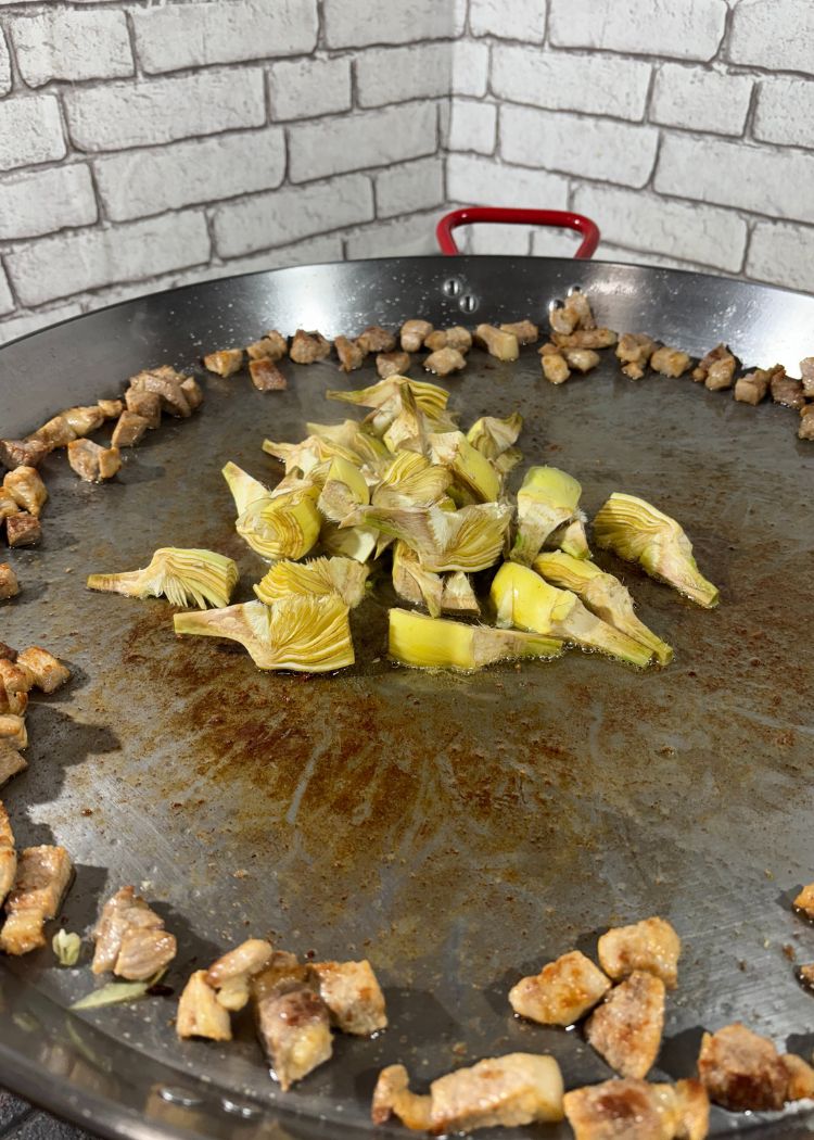Dorar secreto y alcahofas en arroz con alcachofas y Secreto