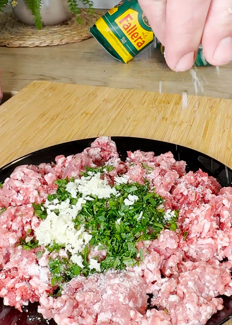 Preparar masa para albóndigas de arroz