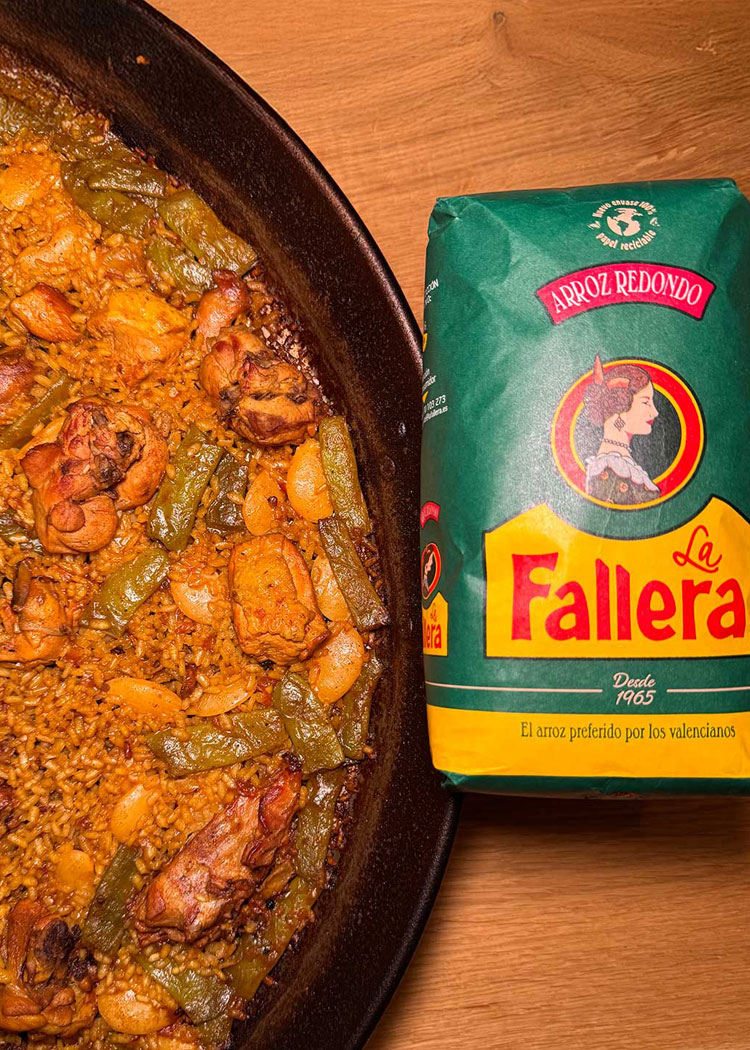 Presentación de arroz a la valenciana