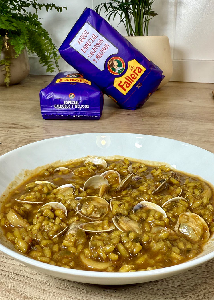 Presentación de Arroz con chirlas
