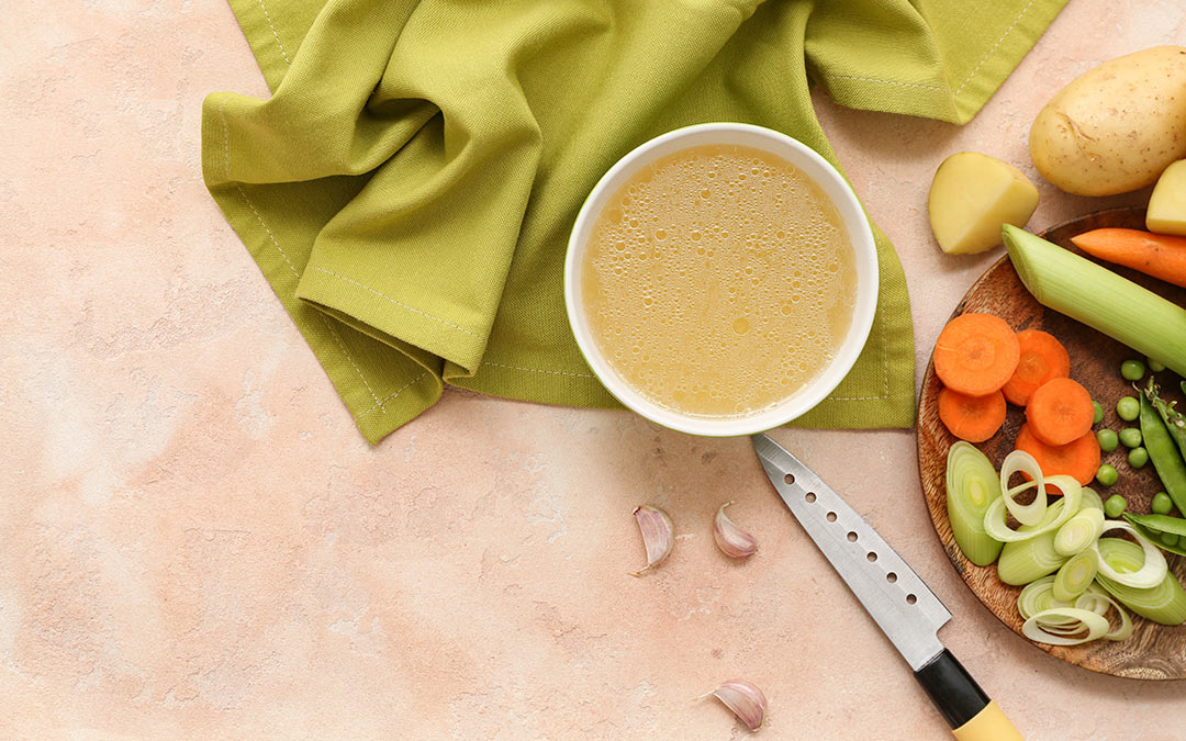 Cómo clarificar caldo: guía completa para un consomé perfecto