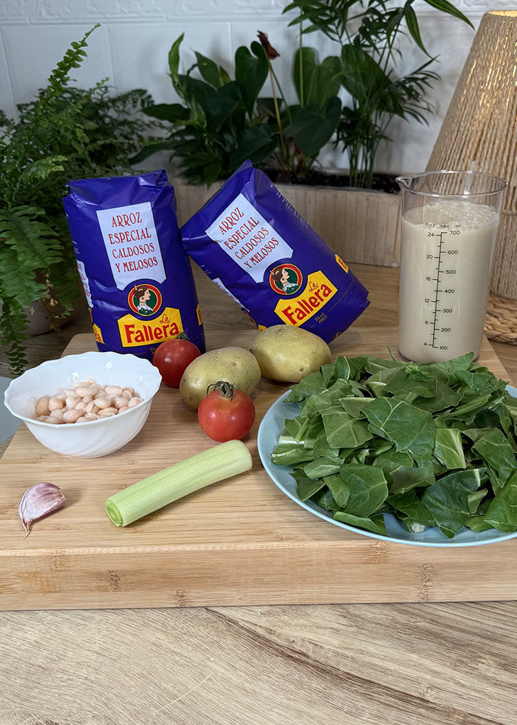 Ingredientes de arroz con acelgas