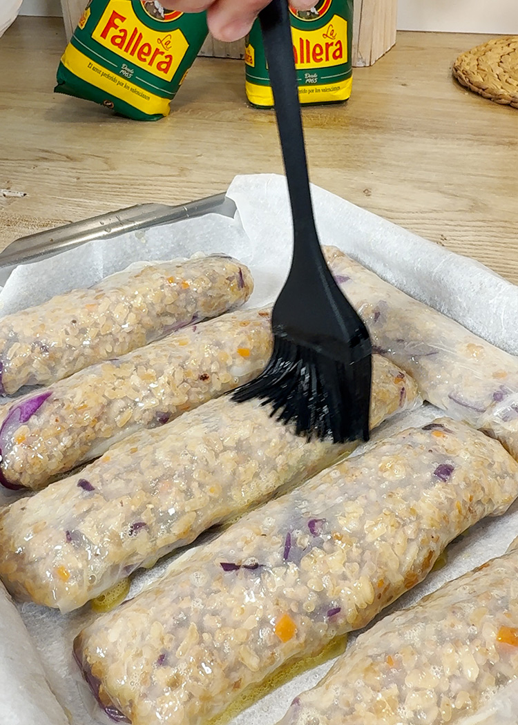 pintar con huevo para rollitos de arroz