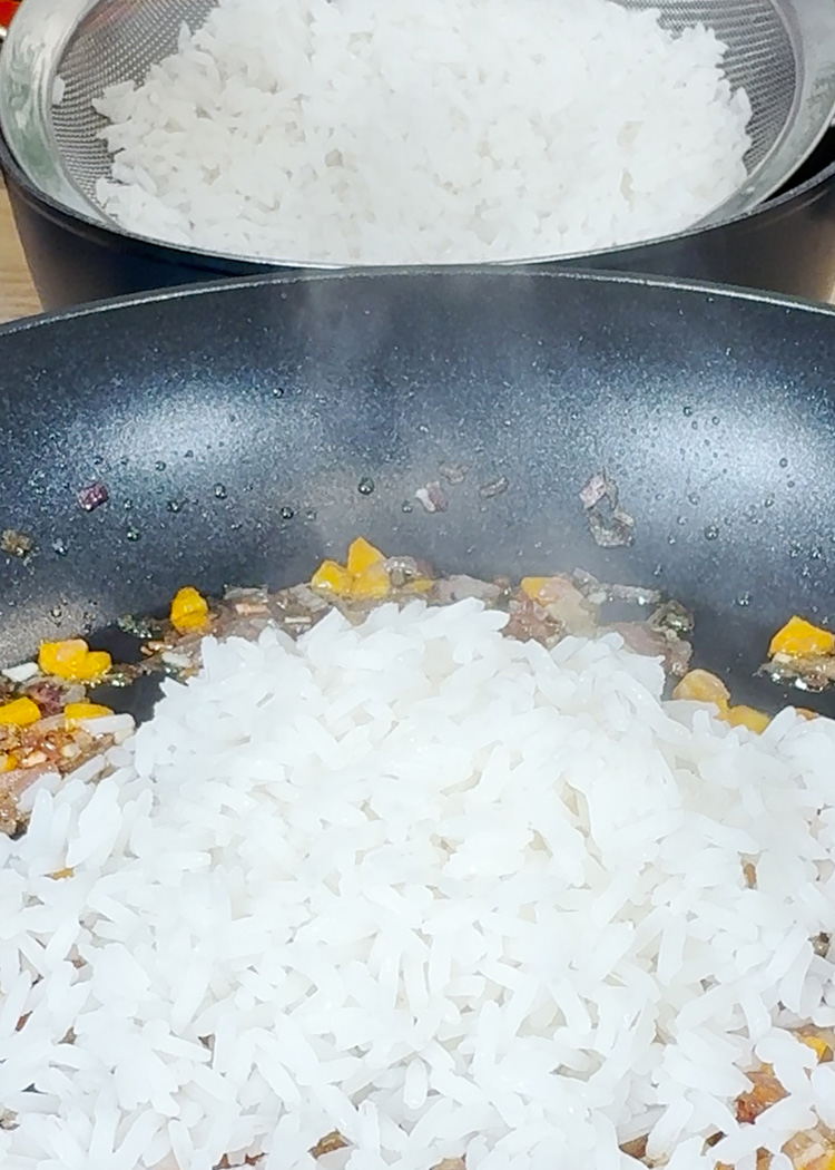 Añadir arroz a Arroz con aceitunas