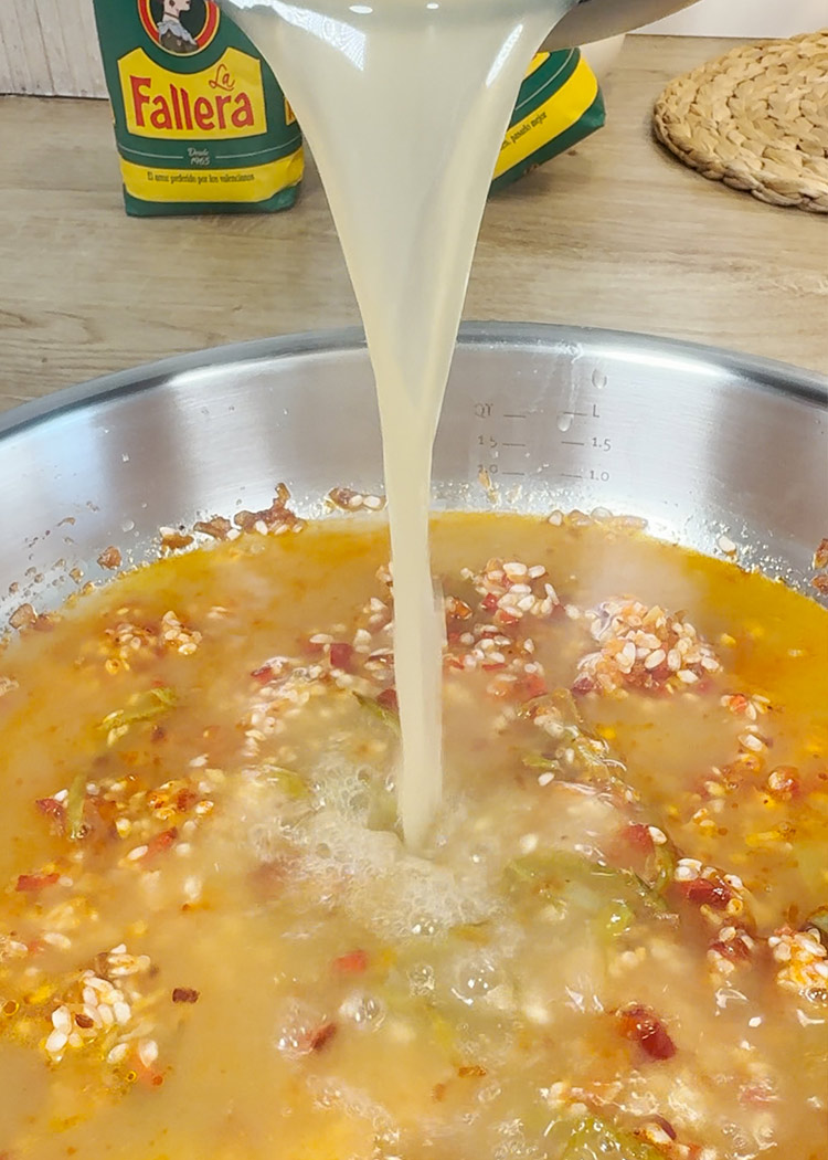 caldo para arroz con fideos