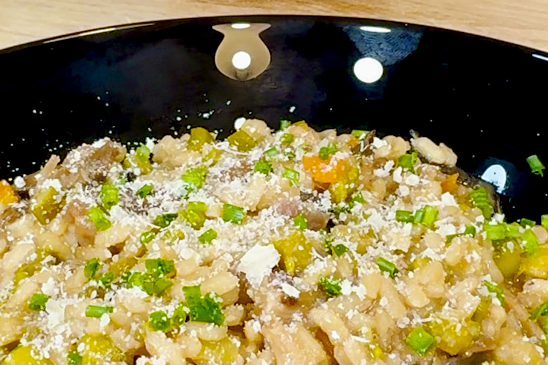 Risotto de verduras cremoso y fácil
