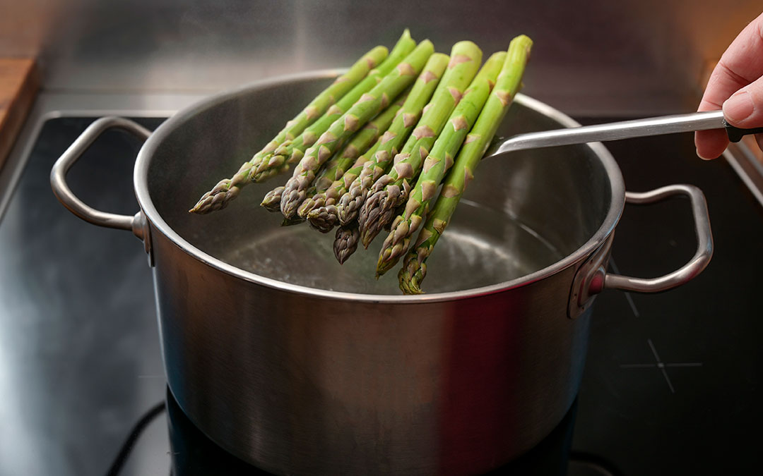 Descubre la temporada de espárragos: un viaje culinario y nutritivo