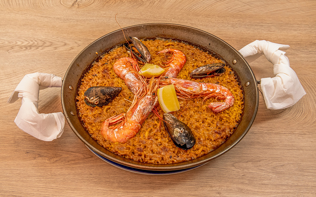 Cómo hacer fumet para paella de forma sencilla y deliciosa