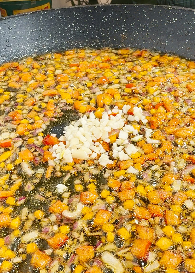 sofrito verduras para arroz con perdiz 