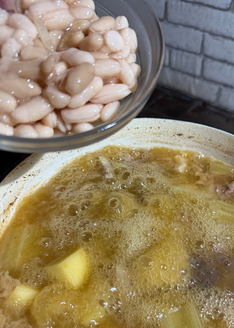 añadir alubias para arros amb fesols i naps