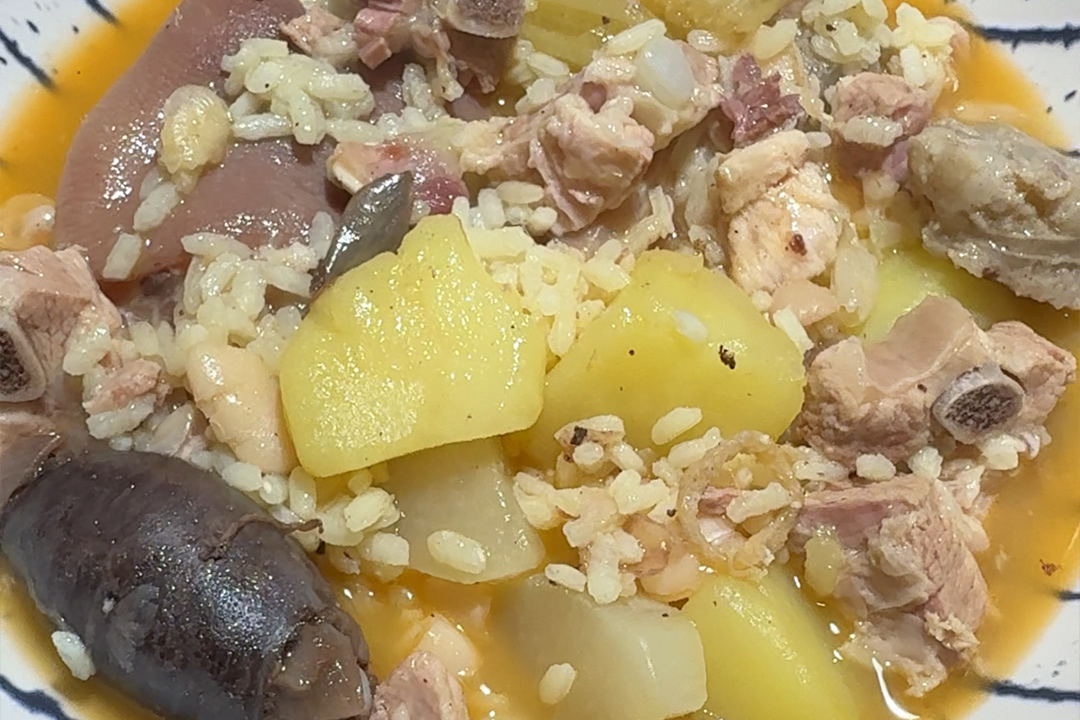 Arroz amb fesols i naps al estilo tradicional