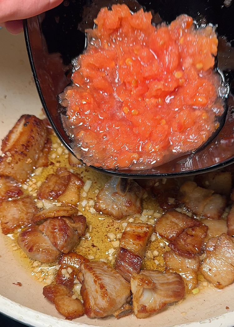 añadir tomate para arroz con calabaza